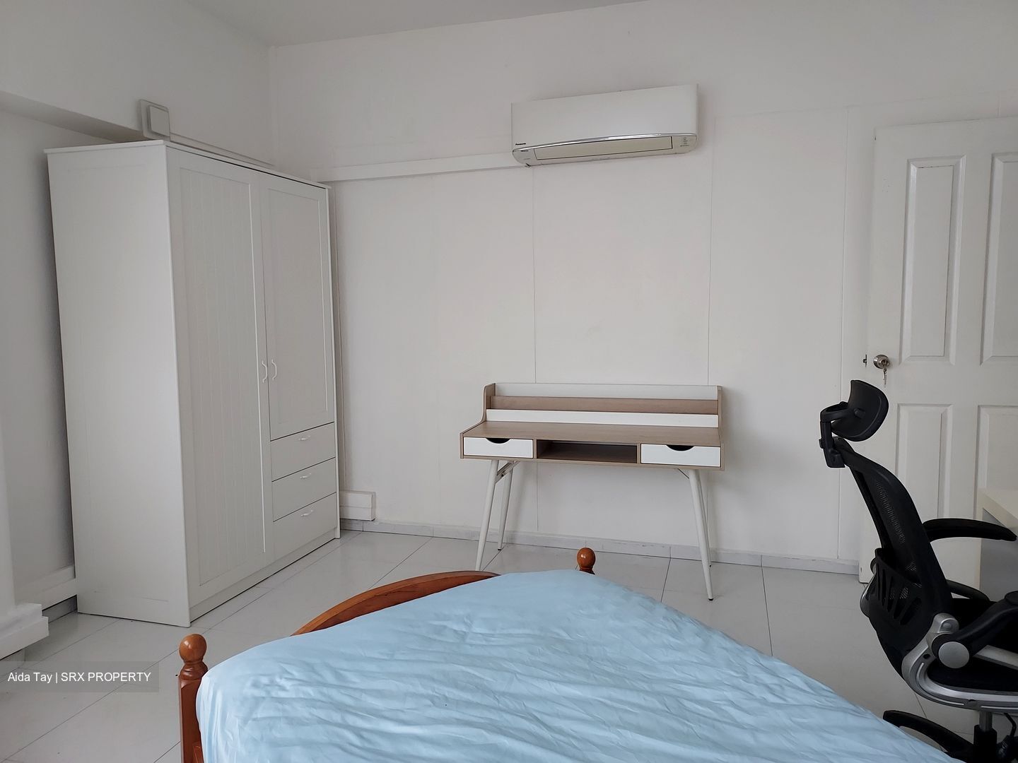 Blk 710 Jurong West Street 71 (Jurong West), HDB Executive #561108571